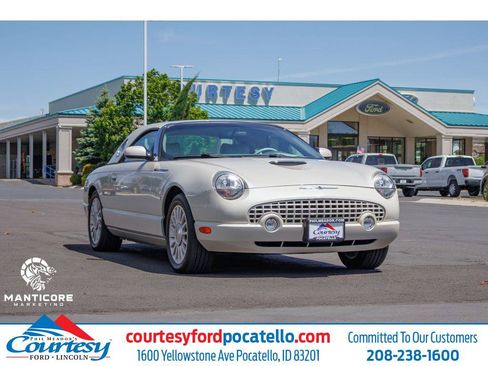 Used 2005 Ford Thunderbird 50th Anniversary RWD image 1