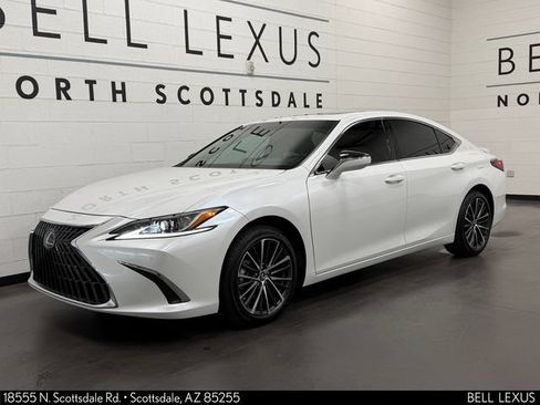 Used 2025 Lexus ES 300h w/ Premium Package FWD image 8