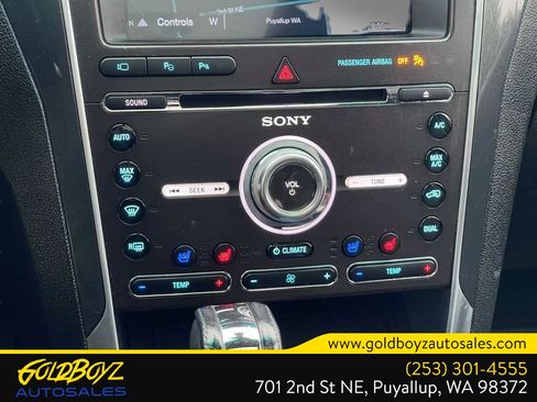 Used 2017 Ford Explorer Limited w/ Equipment Group 301A AWD/4WD image 38