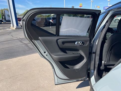 New 2026 Volvo XC40 B5 Ultra w/ Protection Package Premier AWD/4WD image 29