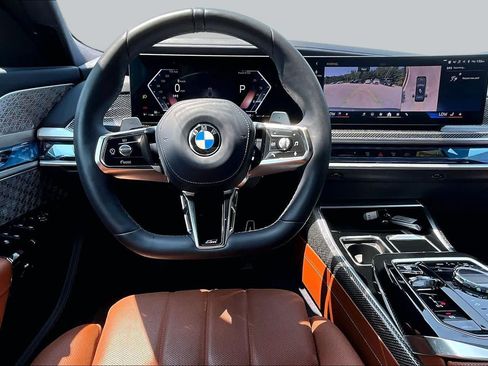 Used 2023 BMW 760i xDrive w/ Luxury Rear Seating Package AWD/4WD image 5
