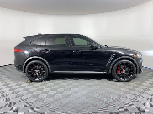 Used 2020 Jaguar F-PACE SVR image 7