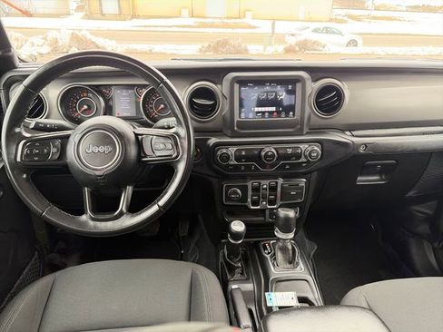 Used 2022 Jeep Gladiator Overland AWD/4WD image 28