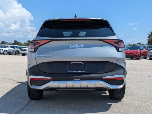 Certified 2024 Kia Sportage EX FWD image 6