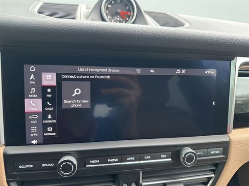 Used 2020 Porsche Macan image 34