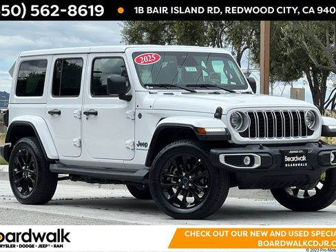 Used 2025 Jeep Wrangler Unlimited Sahara AWD/4WD image 1