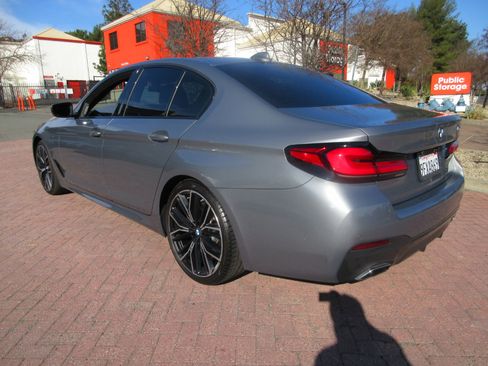 Used 2023 BMW 540i w/ M Sport Package image 82