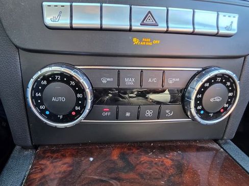 Used 2012 Mercedes-Benz C 300 4MATIC Sedan image 22