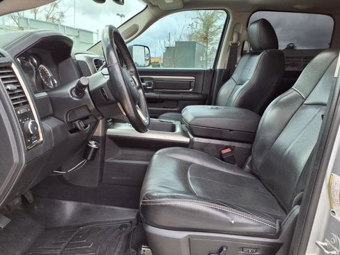 Used 2018 RAM 2500 Laramie w/ Sport Appearance Group image 19