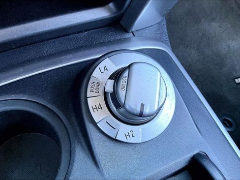 Used 2016 Toyota 4Runner SR5 image 24