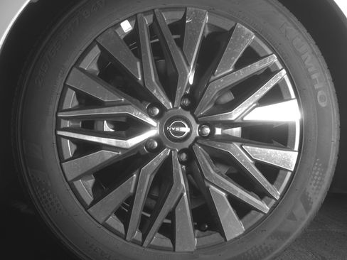 Used 2025 Nissan Altima 2.5 SV image 12