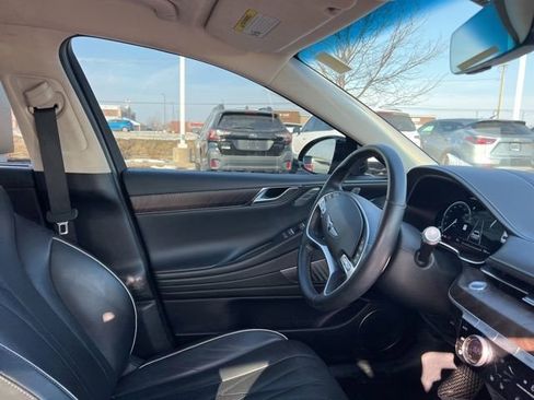 Used 2023 Genesis G80 image 39