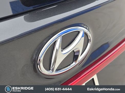 Used 2023 Hyundai Santa Fe SEL Premium AWD/4WD image 11