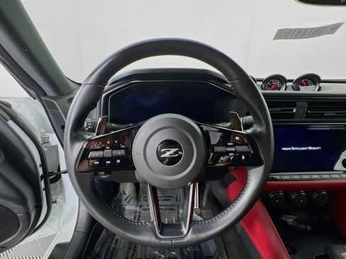 Used 2024 Nissan Z Performance w/ Floor Mat Package RWD image 10