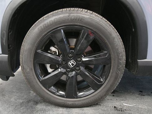 Used 2025 Honda Pilot Black Edition image 37