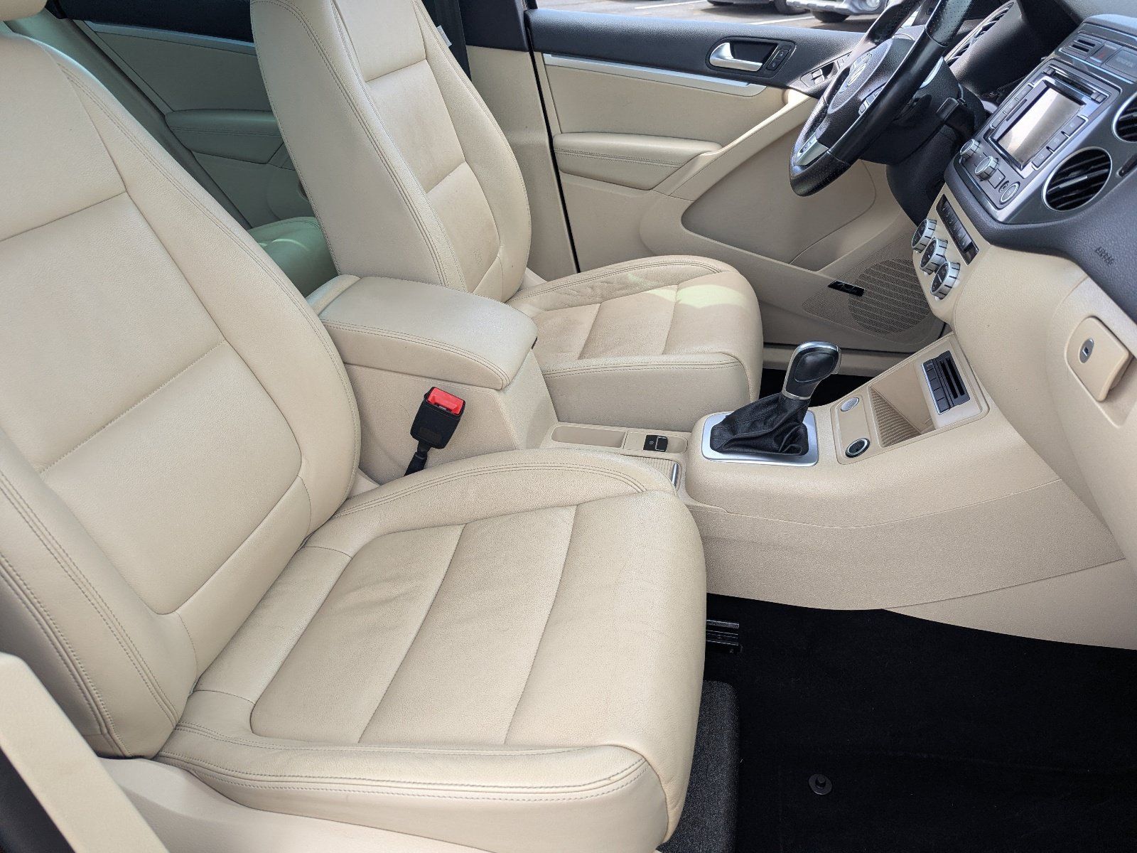 Used 2015 Volkswagen Tiguan R-Line AWD/4WD image 10