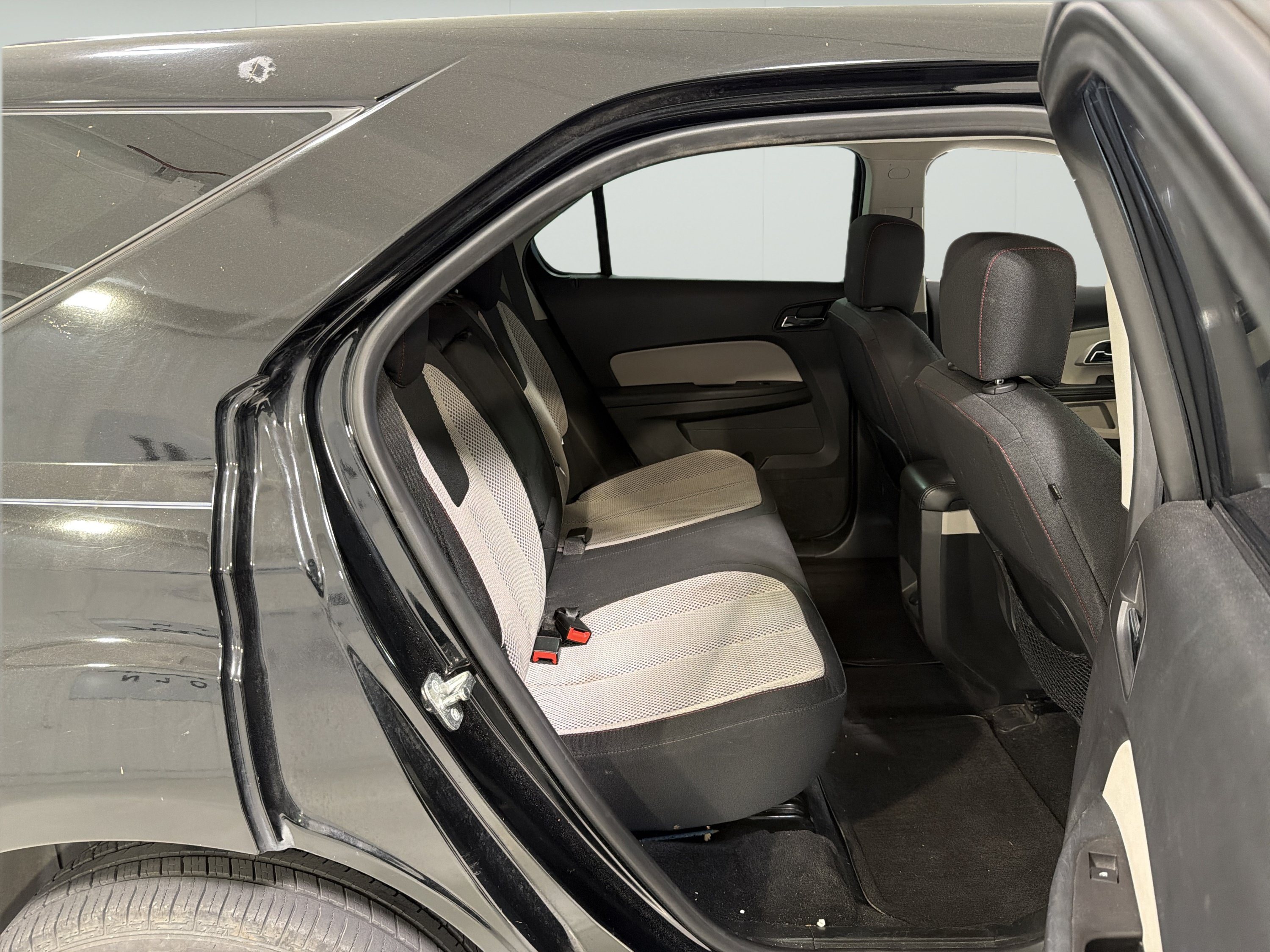 Used 2016 Chevrolet Equinox LS FWD image 11