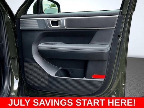 Used 2025 Hyundai Santa Fe SEL FWD image 31