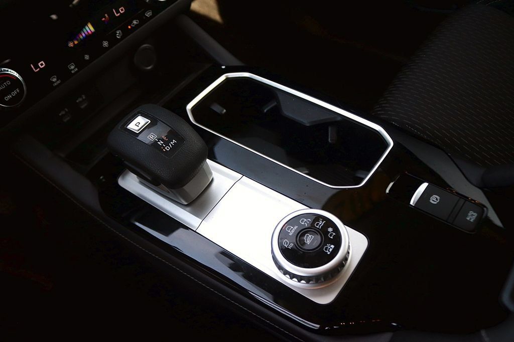 Used 2025 Mitsubishi Outlander ES AWD/4WD image 20