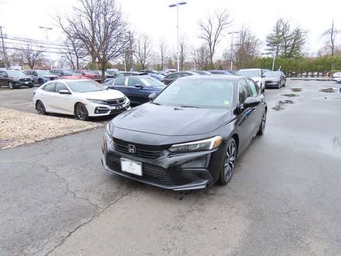 Certified 2024 Honda Civic EX image 1