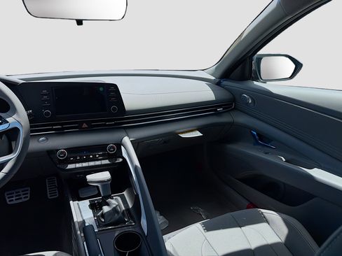 New 2026 Hyundai Elantra Sport FWD image 16