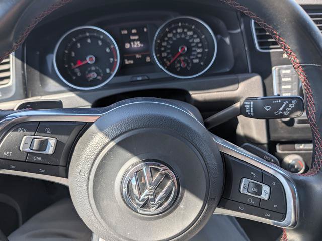 Used 2015 Volkswagen GTI SE FWD image 36