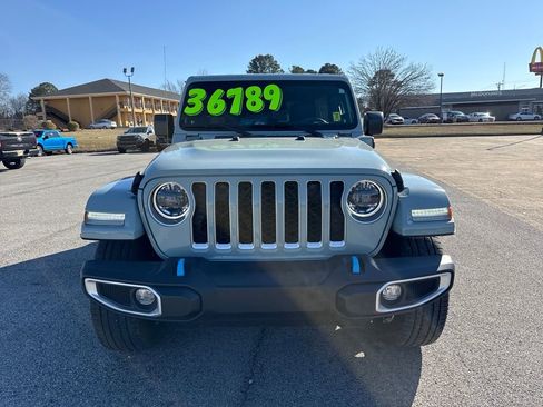 Used 2023 Jeep Wrangler Unlimited Sahara w/ Cold Weather Group image 10