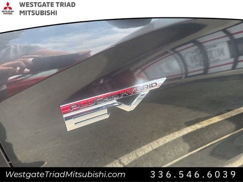 New 2025 Mitsubishi Outlander SE image 5