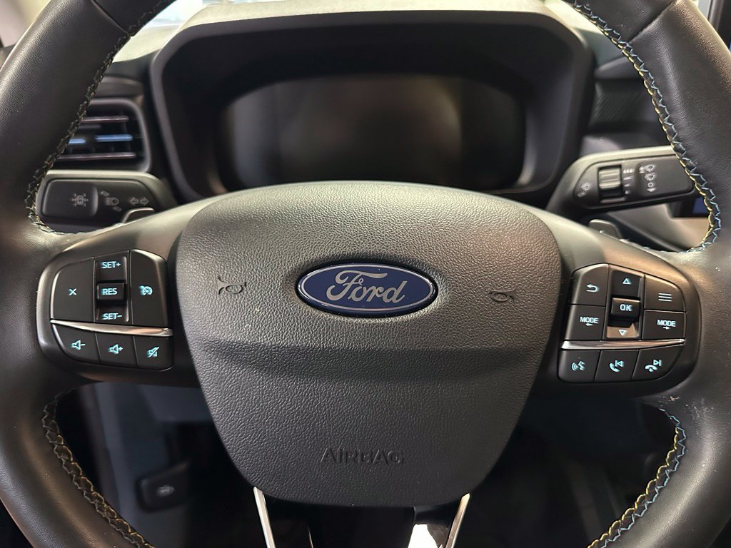 Used 2025 Ford Maverick Lobo AWD/4WD image 25