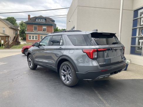 New 2026 Ford Explorer Active w/ Active Comfort Package AWD/4WD image 5