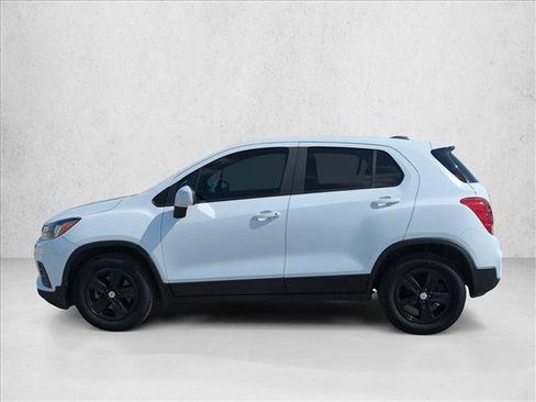 Used 2020 Chevrolet Trax LS w/ LPO, Protection Package FWD image 9