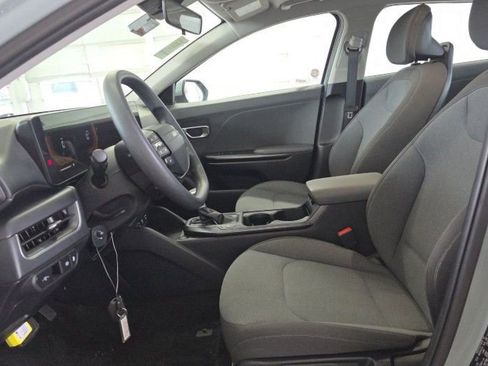 Used 2025 Kia K4 FWD image 5