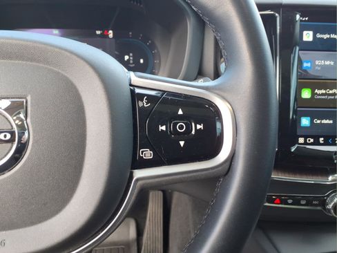 Used 2023 Volvo XC60 B5 Plus w/ Climate Package image 21