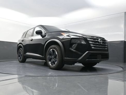 Used 2024 Nissan Rogue SV AWD/4WD image 31
