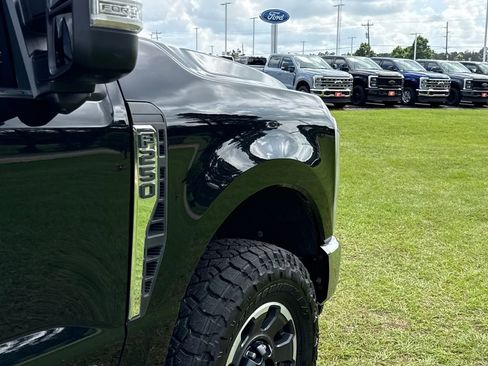 Used 2023 Ford F250 King Ranch w/ Tremor Off-Road Package AWD/4WD image 52
