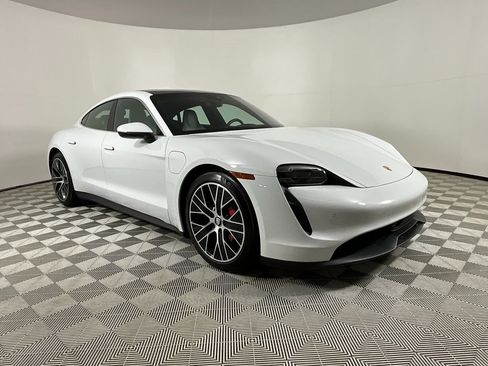 Used 2020 Porsche Taycan 4S image 6