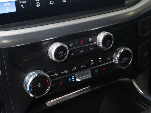 Used 2025 Ford F150 Lariat w/ Equipment Group 501A Mid AWD/4WD image 28