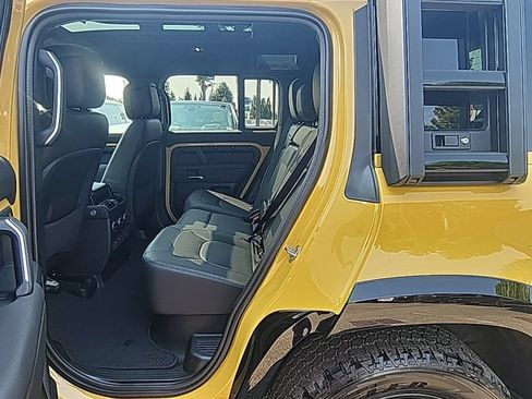 New 2026 Land Rover Defender 110 AWD/4WD image 14