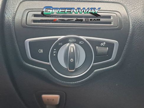 Used 2020 Mercedes-Benz GLC 300 4MATIC image 22