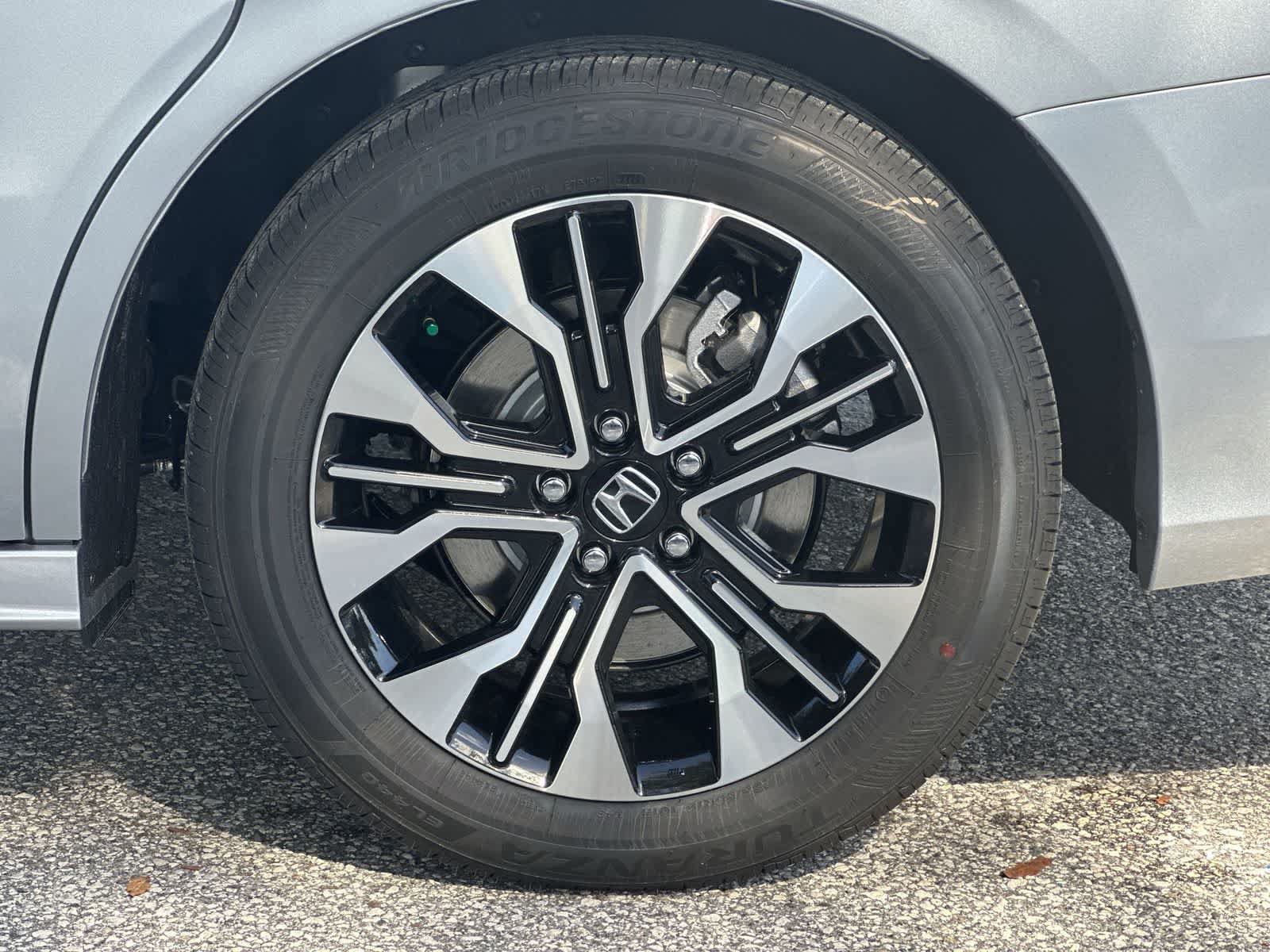 New 2026 Honda Odyssey Elite image 11