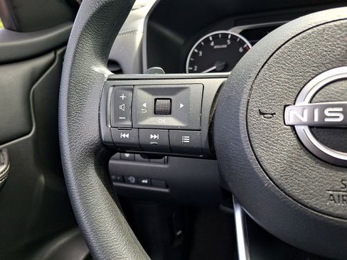 Used 2024 Nissan Rogue SV AWD/4WD image 20