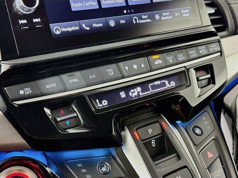 Certified 2025 Honda Odyssey Touring image 16