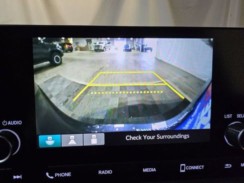 Used 2023 Honda CR-V EX image 23