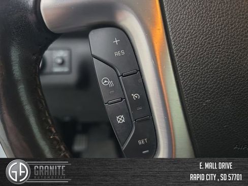 Used 2017 GMC Acadia Limited SLT image 32