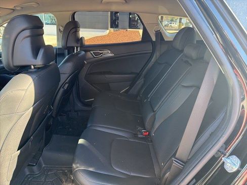 Used 2023 Kia Sportage EX image 10