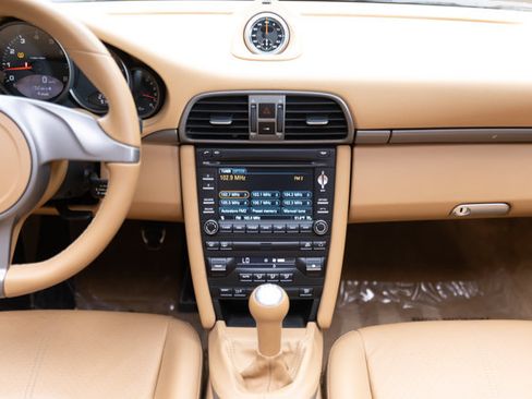 Used 2010 Porsche 911 Carrera RWD image 70