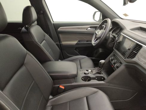 Used 2021 Volkswagen Atlas Cross Sport SE AWD/4WD image 21