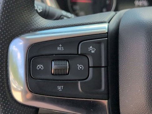 Used 2025 Chevrolet Blazer LT FWD image 20