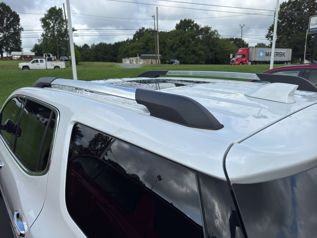 Used 2023 GMC Acadia Denali w/ Denali Technology Package FWD image 7