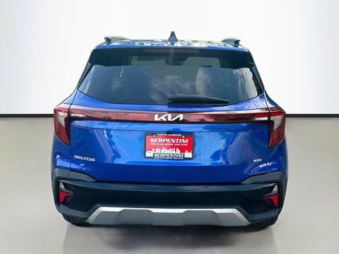 Used 2025 Kia Seltos S AWD/4WD image 7